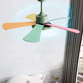 Ventilador de techo con mando y luz para moderna habitación infantil