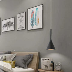 Lampara negra colgante diseño creativo forma cónica
