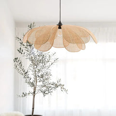 Lámpara colgante de mimbre regulable con forma de flor para comedor