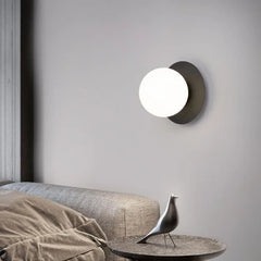 Apliques de pared modernos para salón diseño con vidrio esférico