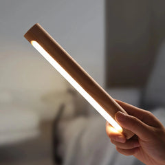 Aplique de pared de madera LED cilíndrico giratorio, recargable y regulable