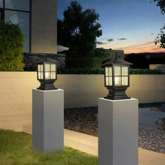 Farol sobremuro exterior moderno LED de metal IP65 para pilar