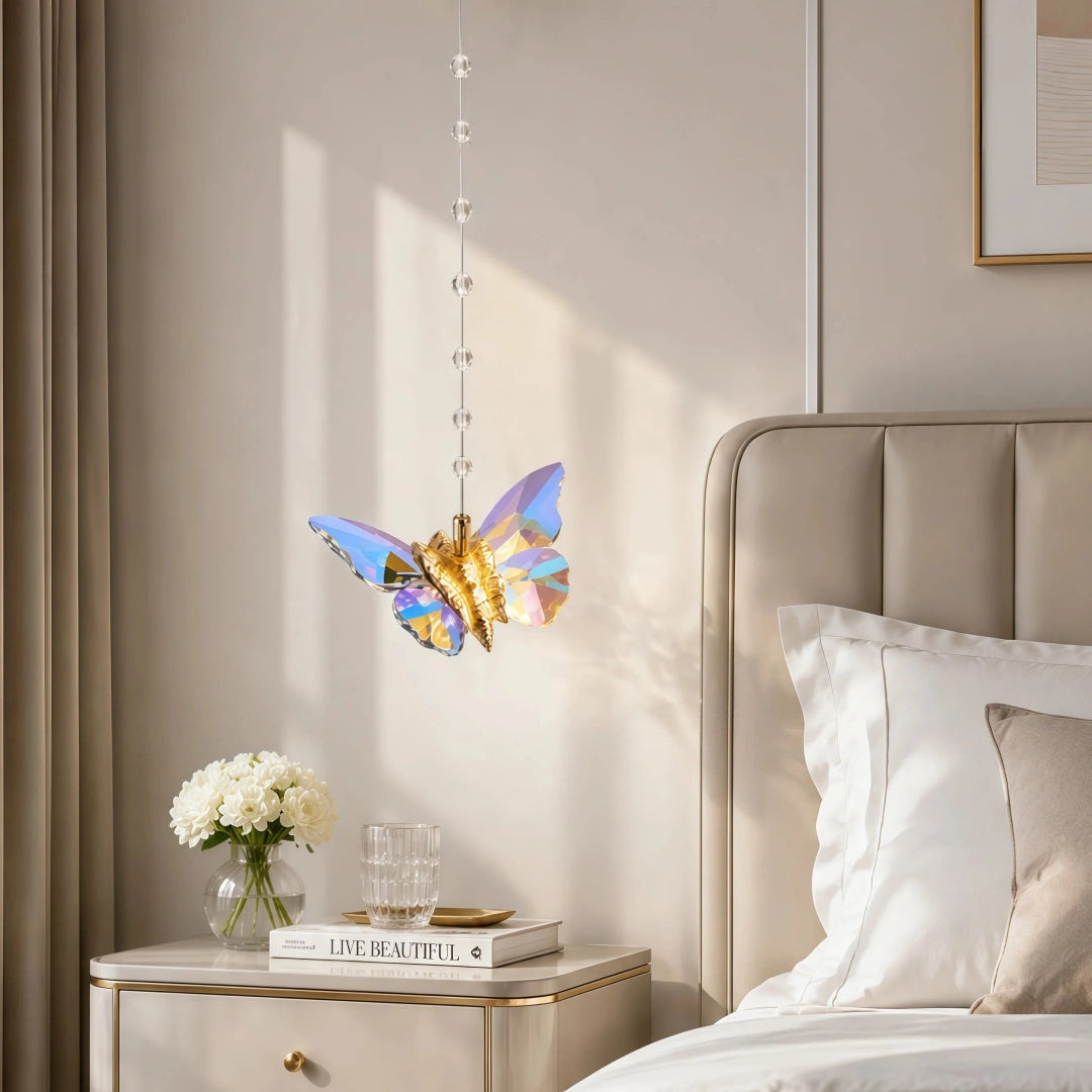 Lámpara colgante mariposa de cristal elegante con LED para mesita de noche