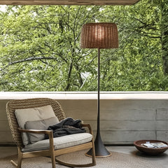 Lámpara de Pie Exterior Solar de Ratán Tejido a Mano Sencilla