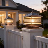 Farol sobremuro exterior solar IP65 vintage en cobre y vidrio para jardín