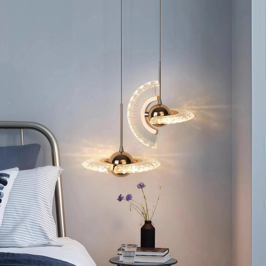 Lámpara colgante diseño moderno dorado giratorio para mesita noche