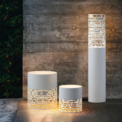 Lámpara Exterior de Pie LED Luz Suave de Metal Diseño Moderno Terraza Blanca