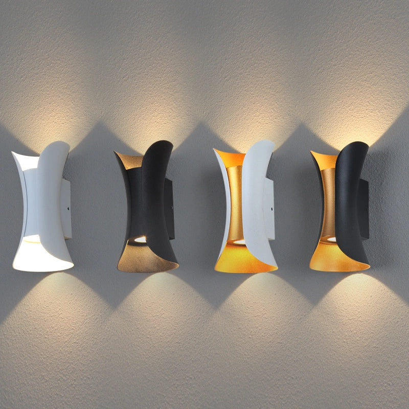 Aplique LED Exterior Bidireccional Moderno Curvo Impermeable Anticorrosión