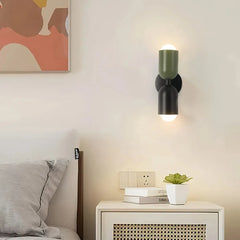 Aplique de pared bidireccional moderno en tono morandi para mesita de noche