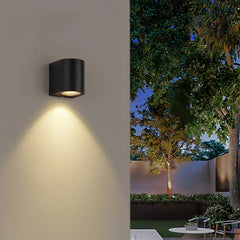 Aplique exterior negro LED moderno de aluminio con IP65 para porche