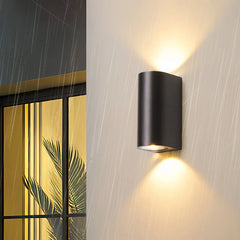 Aplique exterior negro LED moderno de aluminio con IP65 para porche