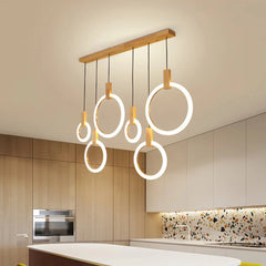 Lámpara colgante de anillos nórdica LED regulable de madera para escalera