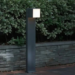 Baliza de jardín LED IP65 moderna negra para camino