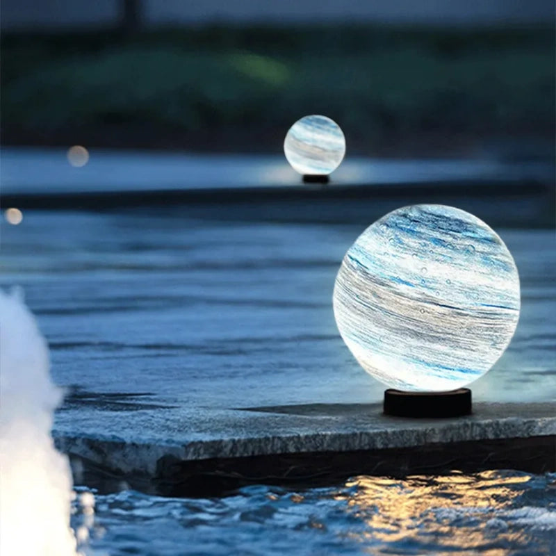 Farola de Jardin Solar Moderna para Exteriores Diseño Planetario
