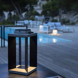 Lámpara solar de pie exterior LED IP65 negra de diseño moderno para terraza