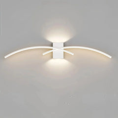 Aplique de pared moderno LED de metal con diseño curvo para dormitorio