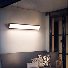 Aplique de pared largo LED de metal moderno para Baño