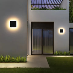 Aplique de pared exterior cuadrado moderno con sensor de movimiento IP65