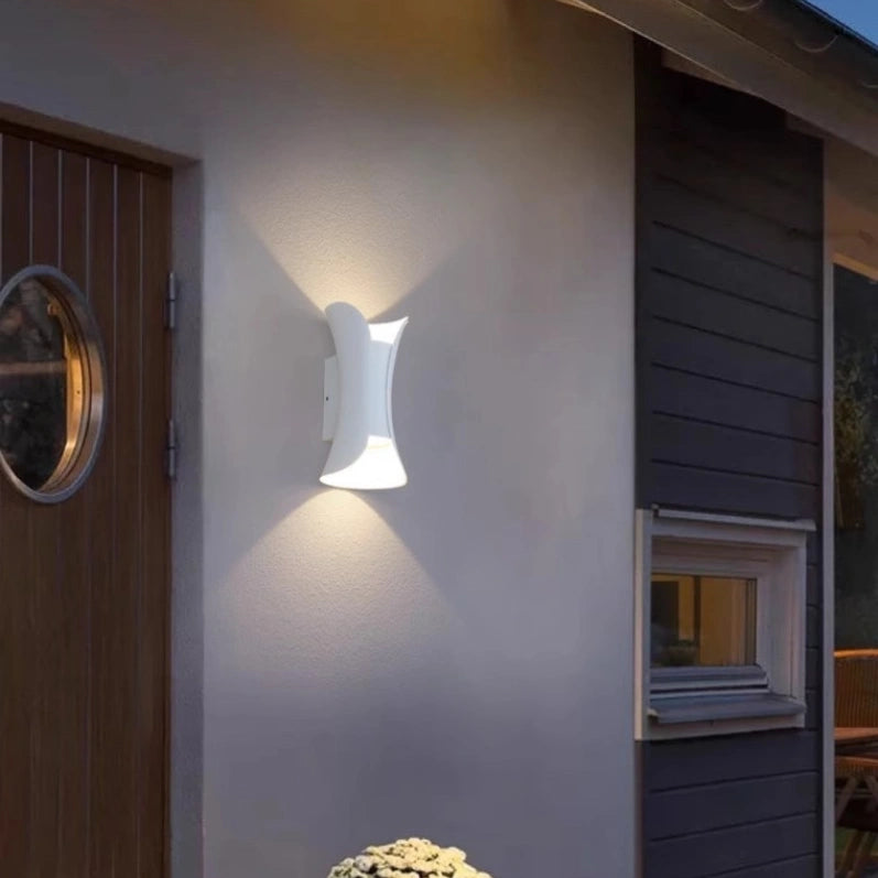 Aplique LED Exterior Bidireccional Moderno Curvo Impermeable Anticorrosión