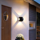 Aplique de pared exterior moderno LED de metal negro con esfera