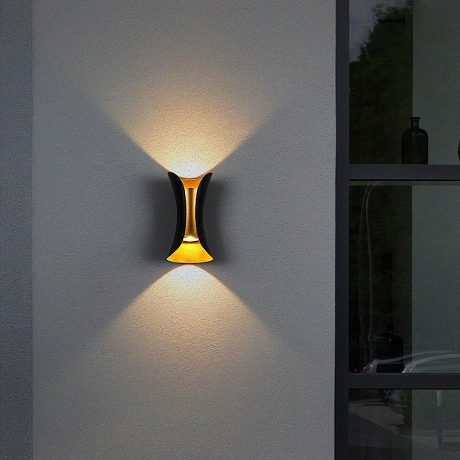 Aplique LED Exterior Bidireccional Moderno Curvo Impermeable Anticorrosión