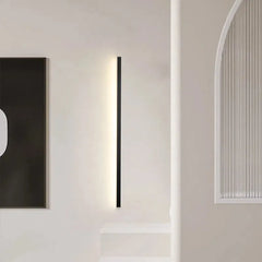 Aplique de pared lineal LED minimalista de metal para salón
