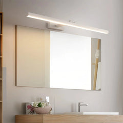 Aplique de espejo de baño LED largo orientable IP44 moderno