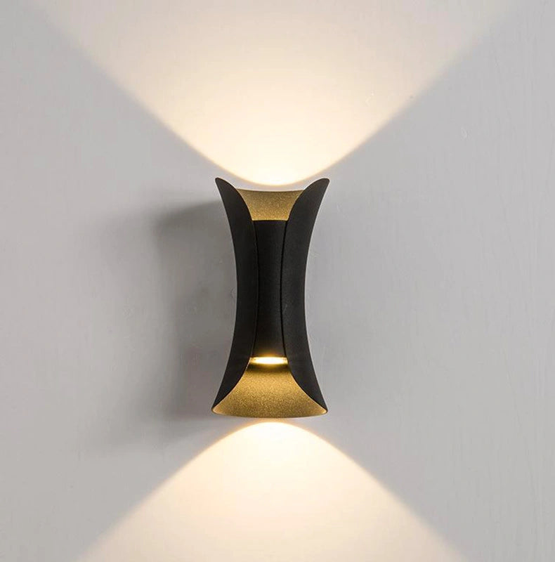 Aplique LED Exterior Bidireccional Moderno Curvo Impermeable Anticorrosión