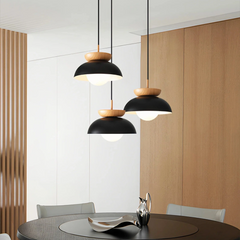Lámpara colgante nórdica LED de hierro efecto madera para comedor