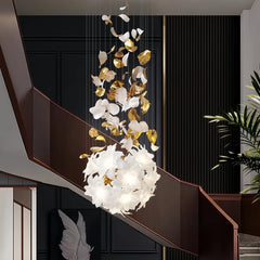 Lámpara colgante para escalera floral en latón y vidrio moderno