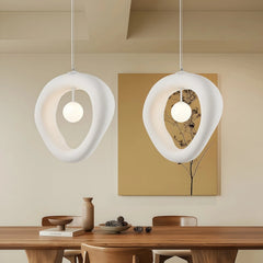 Lámpara colgante orgánica Japandi de resina blanca y vidrio opalino para comedor