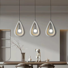 Lámpara colgante Japandi de resina con diseño de gota y luz suave para comedor