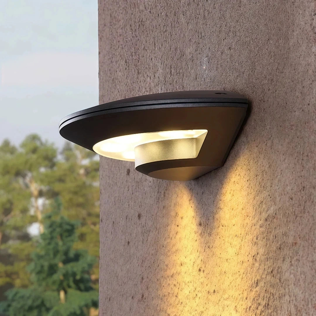 Aplique exterior moderno LED IP65 de aluminio semicircular