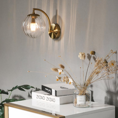 Aplique de Pared de Vidrio Dorado Moderno con Esferas para Salón