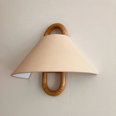 Aplique Pared Beige Vintage de Madera con Pantalla de Tela para Mesita Noche