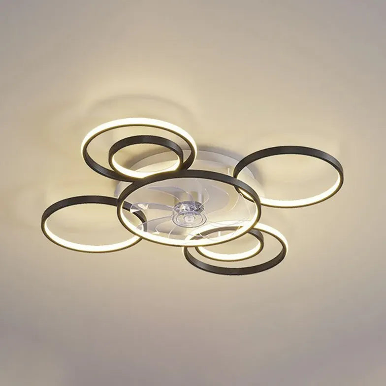 Luz de techo moderna ligera con ventilador