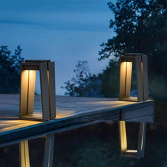 Lámpara de Pie Exterior Solar Moderna de Metal para Jardín