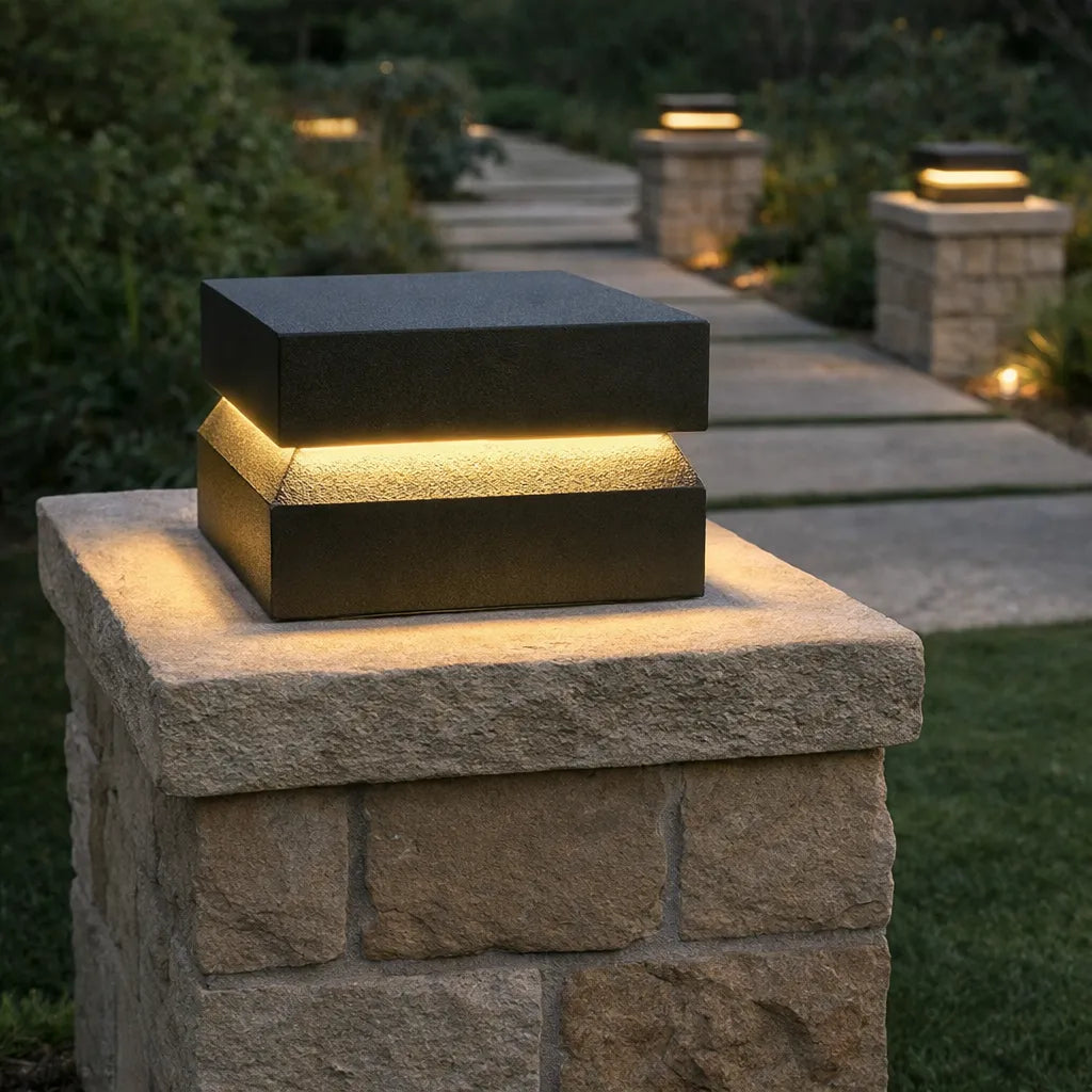 Lámpara Solar LED para Jardín con Diseño de Bloque Moderno