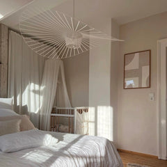 Lámpara Colgante Sombrero LED Regulable en Altura de Diseño Moderno para Salón