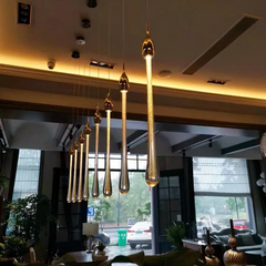 Lámpara colgante gotas de cristal LED dorada de estilo moderno