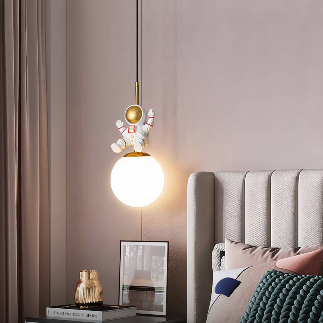 Lámpara colgante para dormitorio infantil LED diseño luna con astronauta