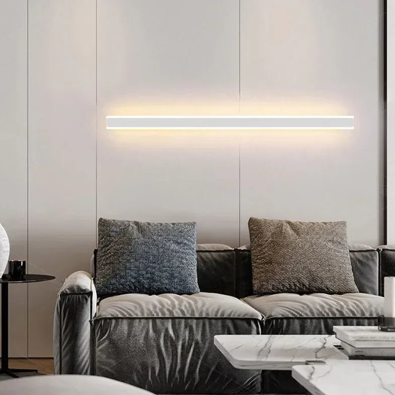 Moderno apliques de pared LED dorada lineal