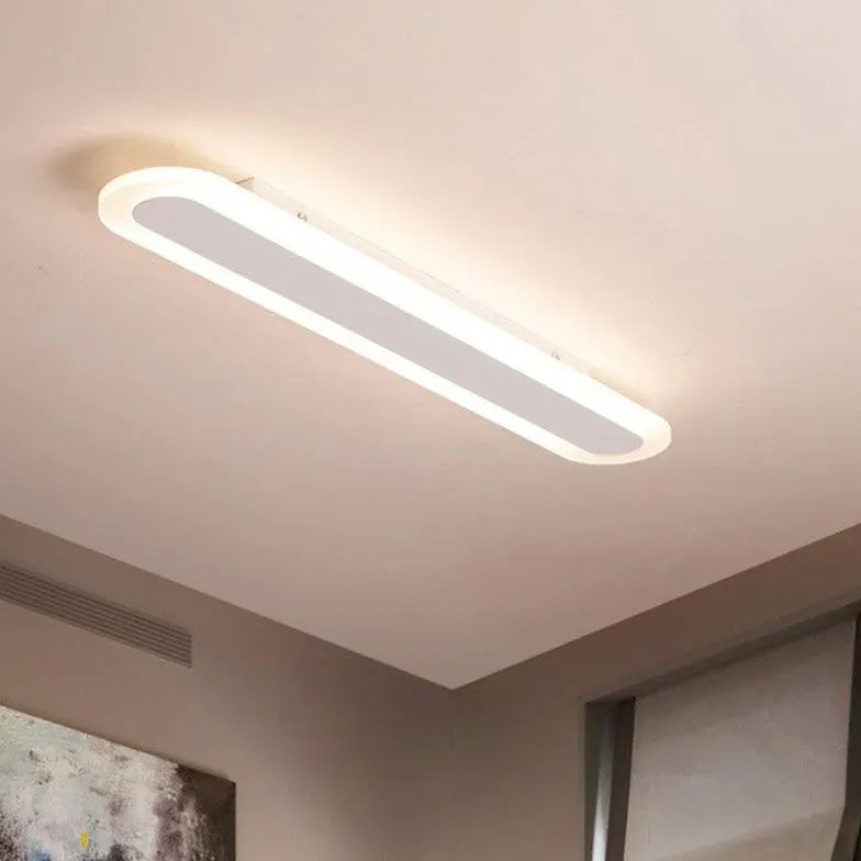 Lámpara de techo LED minimalista ovalada y alargada 