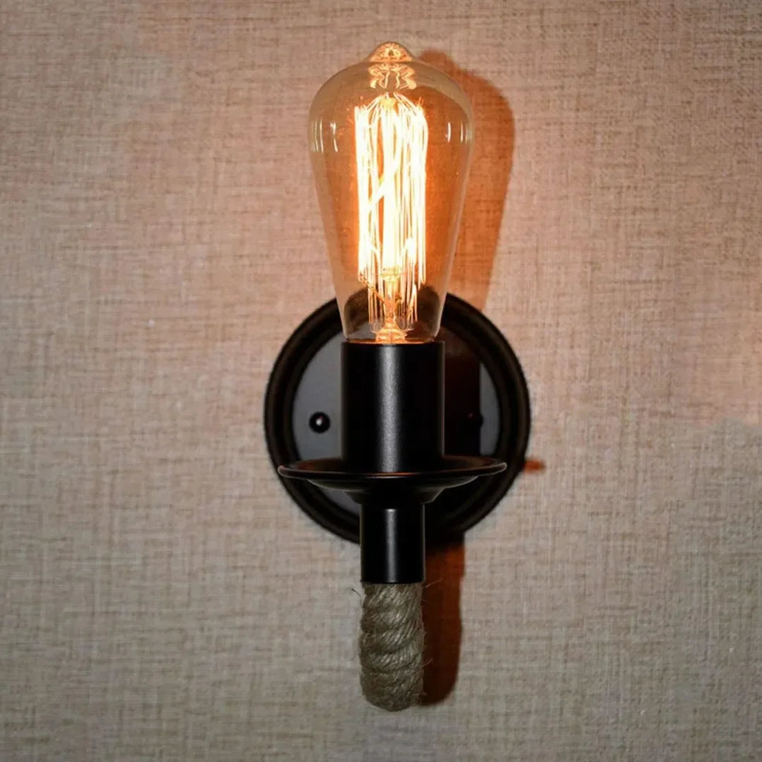 Aplique de pared negro con estilo industrial