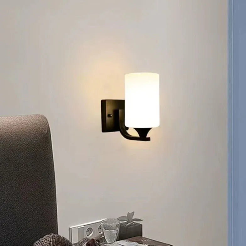 Lámparas de pared modernas con pantalla cilíndrica 