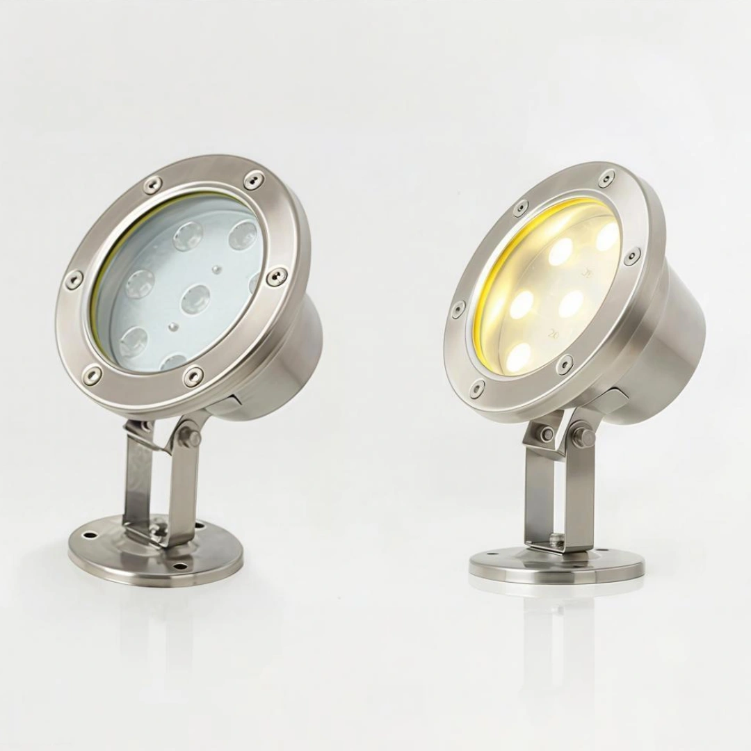 Foco para piscina LED orientable IP68 estilo industrial acabado cromo