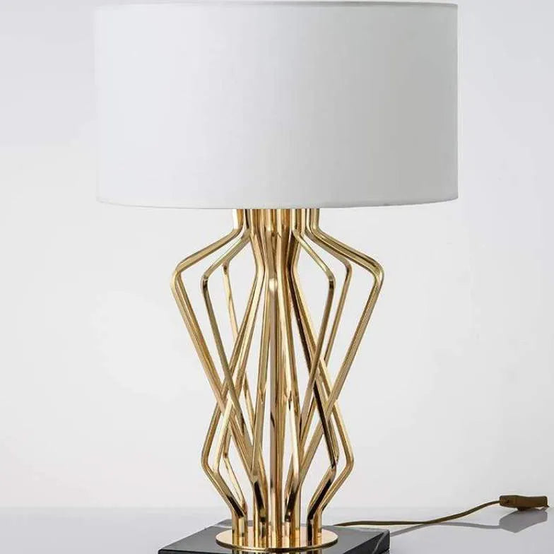 Modern Design Table Lamp with Circular Shade