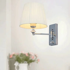 Apliques de luz pared modernos diseño en cono de tela blanca