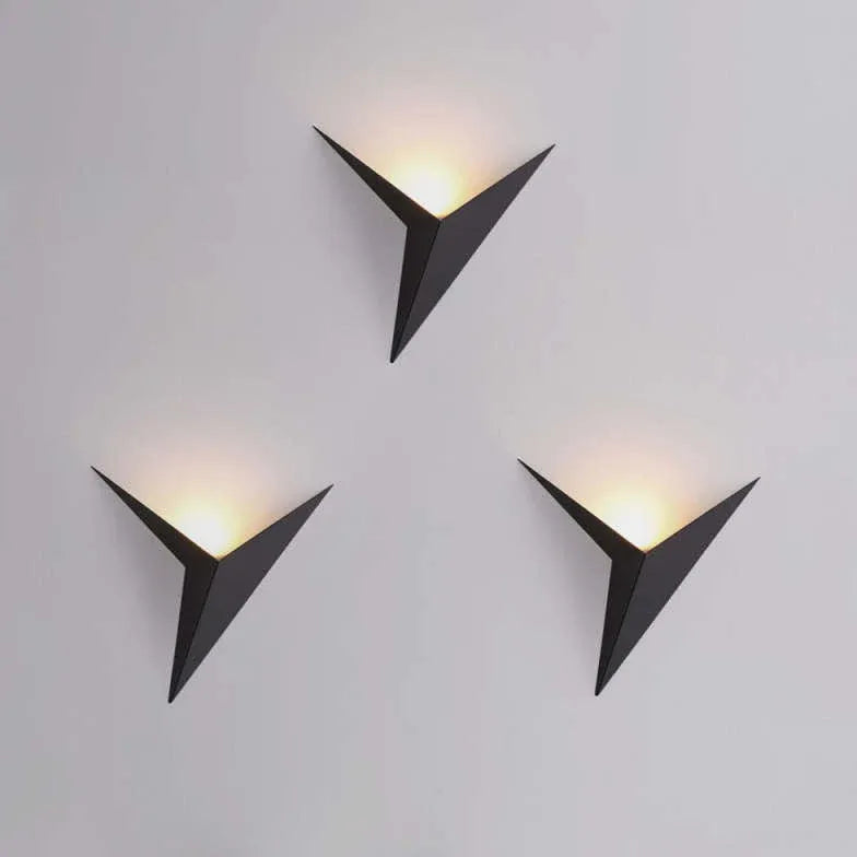 Aplique decorativo LED triangular