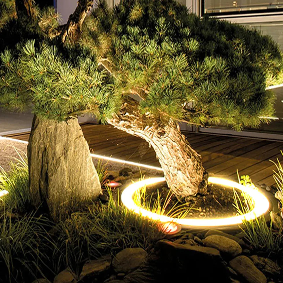 Iluminación de exterior jardín con decoración led